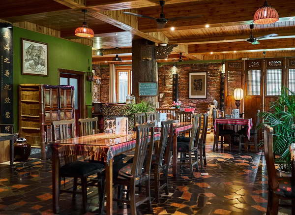 Best Yangshuo bars - Yangshuo Mountain Retreat - Yulong River - Guilin Yangshuo China