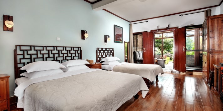 An unbeatable value for Yangshuo accommodation just steps to the Yulong River.