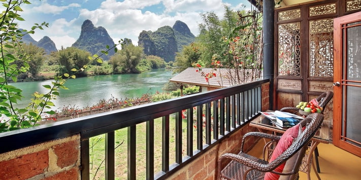 Yangshuo Mountain Retreat Yulong River queen rooms - best among Yangshuo hotels.