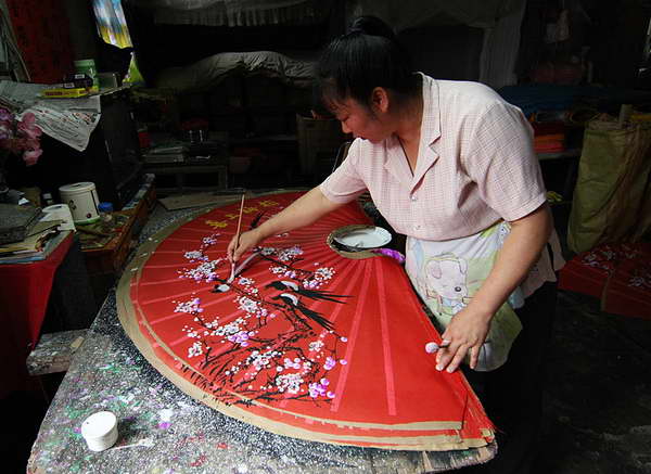 Fan painting fuli village Yangshuo recommended by Yangshuo Mountain Retreat