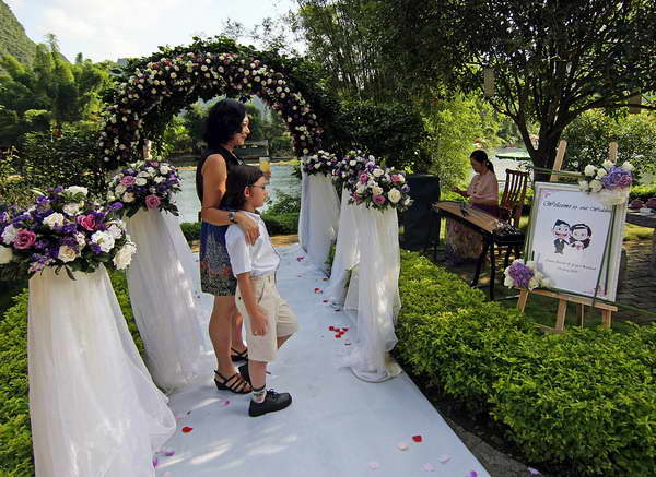 yangshuo-wedding-yulong-river-yangshuo-mountain-retreat-china
